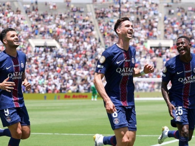 Mistrz dał radę. PSG górą w derbach