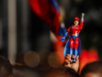 Atak USA na Wenezuelę, Maduro stanie przed sądem. A co dalej? 5 ważnych tematów na dziś