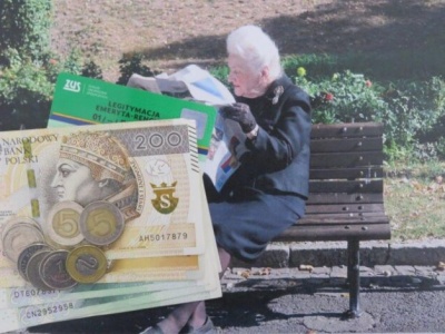 Dłuższa praca się opłaca – więcej składek na koncie, ulga podatkowa dla seniora