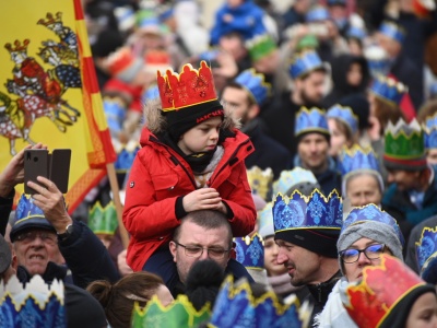 Jutro przez Kraków przejdzie orszak Trzech Króli. Sprawdź trasy