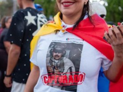 Giełdy reagują na przewrót w Wenezueli. Zbrojeniówka i złoto w górę