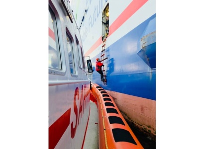 Brawurowa akcja SAR. Pilna ewakuacja medyczna z promu na Bałtyku