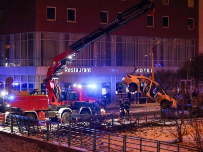 Taksówka w Odrze. Akcja wrocławskich służb