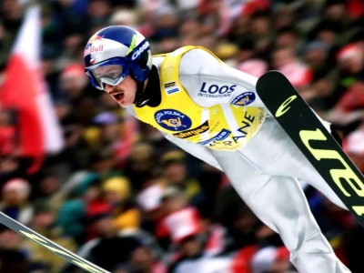 25 lat małyszomanii: co z nami zrobiły dwa skoki idola milenialsów