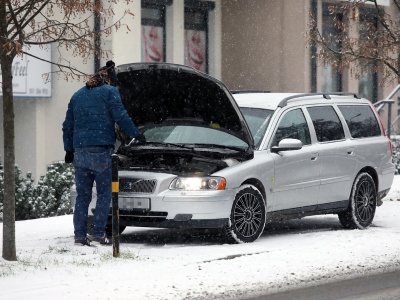 Silny mróz nad Warmią i Mazurami. IMGW ostrzega przed spadkami temperatur