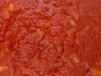 Wiele osób po nie sięga. Mało kto się zastanawia, co kryje się w takich półproduktach