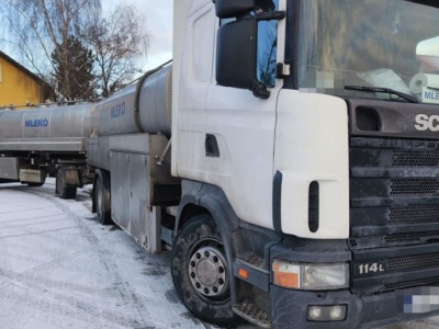 Wiózł mleko w dwóch cysternach na łysych oponach. Zatrzymany dowód rejestracyjny i mandat