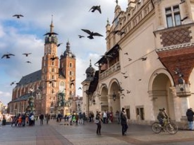 Grupowe zwolnienia w Krakowie. Pracę straciło prawie 3 tys. osób