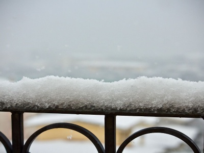 Nie odśnieżysz balkonu, zapłacisz krocie. Jeden błąd może skończyć się odszkodowaniem