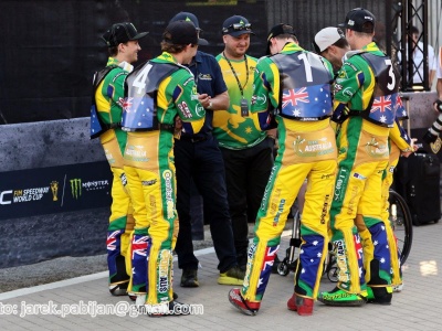 Żużel. Piekło w Australii! Holder pokazał temperaturę, w takich warunkach walczą o złoto