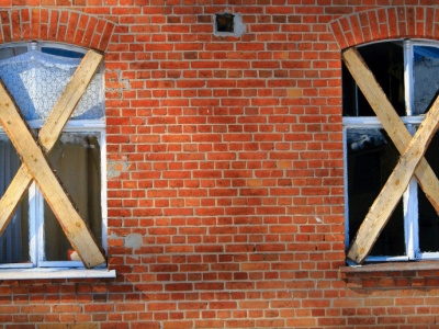 W polskich gminach zalega ponad 72 tys. pustostanów. Ich liczba ciągle rośnie