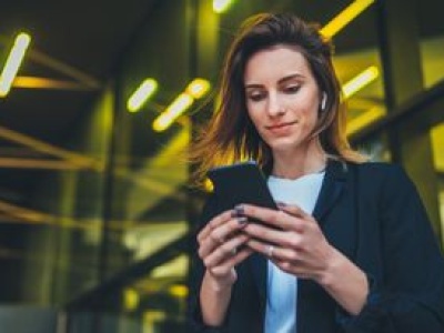 Sztuczna inteligencja w pracy. Zaskakujący skutek uboczny