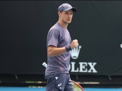 Tenis ziemny: Kamil Majchrzak wygrywa thrillera z Reilly Opelką i melduje się w ćwierćfinale w Brisbane!