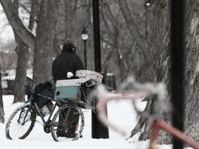 Kryzys bezdomności. Straż Miejska przez dwie ostatnie noce skontrolowała 141 miejsc