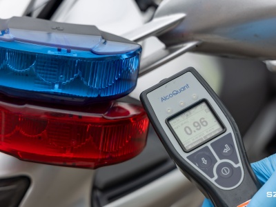 Prowadził ciągnik po alkoholu, jazdę przerwał mieszkaniec