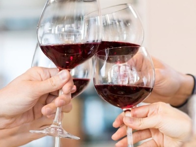 Suchy styczeń napędza zyski. Spółki bezalkoholowe wznoszą toast za ponadprzeciętne stopy zwrotu