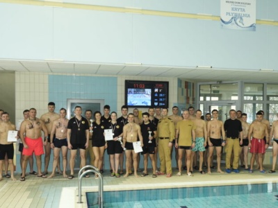 Strażacy rywalizowali w wodzie. Zawody o Puchar Komendanta Miejskiego PSP w Częstochowie