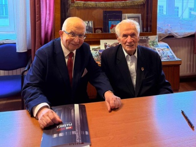 Więźniowie Auschwitz od lat walczą z niemieckimi mediami. Jeden już nie doczekał wyroku