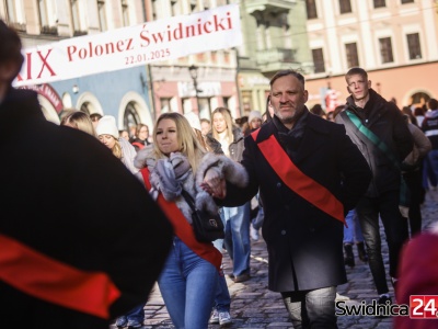 Maturzyści z powiatu świdnickiego po raz 20. zatańczą poloneza na Rynku w Świdnicy
