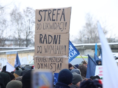 Protest w Krakowie. Chcą likwidacji Strefy Czystego Transportu