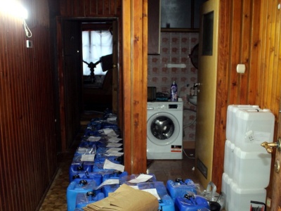 Dziesiątki kilogramów narkotyków w wynajmowanym domu