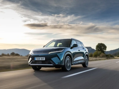 ATTO 2 DM-i już w Polsce. Kompaktowy SUV z hybrydowym napędem od 110 tys. zł