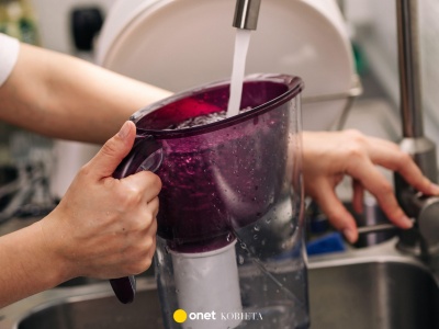 Czy dzbanki filtrujące to zdrowy wybór? Ekspertka ma wątpliwości