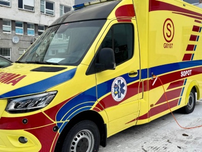 Nowa karetka w Sopocie. Pierwszy ambulans typu kontenerowego w mieście