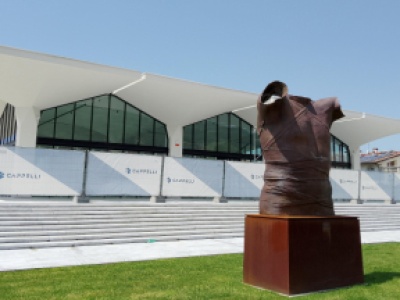 Pierwsza praca Mitoraja wystawiona w jego muzeum powstającym w Pietrasanta we Włoszech