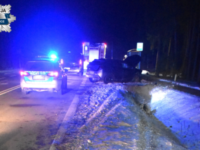 Pijany 71-latek wjechał lexusem do rowu. Miał niemal promil alkoholu!