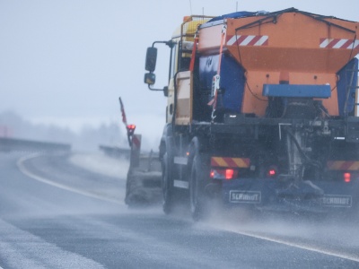 Główne trasy na Pomorzu przejezdne. Lokalnie błoto pośniegowe i zajeżdżony śnieg