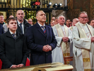 Nawrocki wyjechał z Warszawy na Jasną Górę. Z synem wziął udział w Patriotycznej Pielgrzymce Kibiców