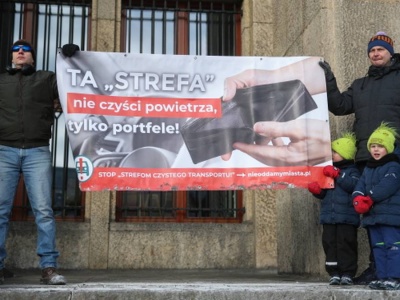 Protesty przeciwko Strefie Czystego Transportu w Krakowie
