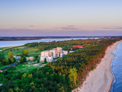 Przygoda w Mielnie 🌊 Rodzinny apartament tylko 100 m od plaży 🏖️