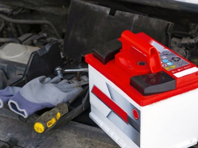 Jak domowym sposobem sprawdzić, czy akumulator jest dobry?