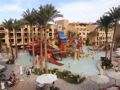 Egipt: Gdzie położyć spać 30 milionów turystów? Potrzebna „złota licencja”