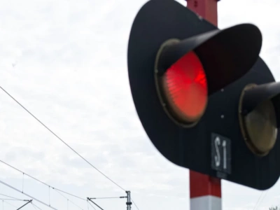 Śmiertelne zdarzenie na przejeździe kolejowym w Wrzosowie