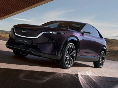 Mazda pokazała kolejnego elektryka. Zaskakuje pochodzeniem i wnętrzem, które zrywa z prostotą obsługi