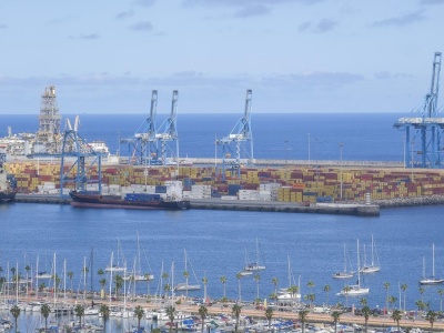 Nowy podatek UE uderza w porty. Ceny w sklepach pójdą w górę?