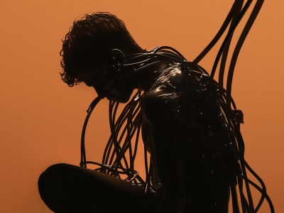 Anyma łączy siły z gwiazdą EJAE – „K-popowych łowczyń demonów”