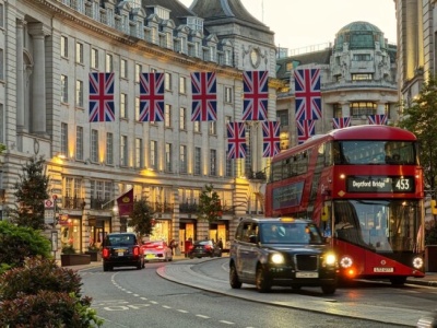 Czy osoby z niepełnosprawnością i emeryci stracą prawo do darmowego korzystania z komunikacji publicznej?