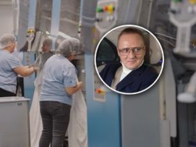 Zatrudnia tysiące osób. Mówi, jak rozwiązać problem z umowami