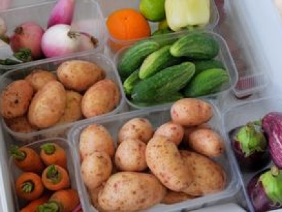 Nie trzymaj ich blisko ziemniaków. Zaczną kiełkować, zanim zdążysz je zużyć