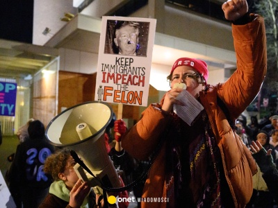 Emocje w USA nie gasną. Demokraci uderzają w ICE i politykę Trumpa. 