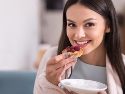 Masz ochotę na słodycze? Jedz je o tej porze, a cukier nie oszaleje
