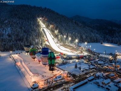Tysiące kibiców na Wielkiej Krokwi. Policja podsumowuje pierwszy dzień