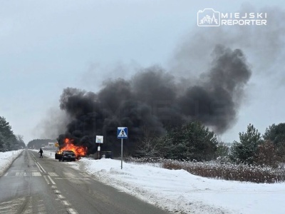 Pożar auta pod Warszawą. Volvo spłonęło doszczętnie