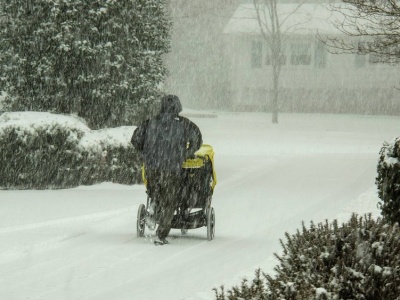 Spacer zimą to walka o przetrwanie. Rodzice i osoby z niepełnosprawnościami ją przegrywają