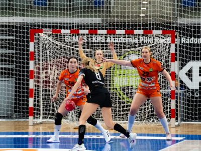 Elmas-KPS APR Radom pewnie wygrywa i utrzymuje pozycję lidera