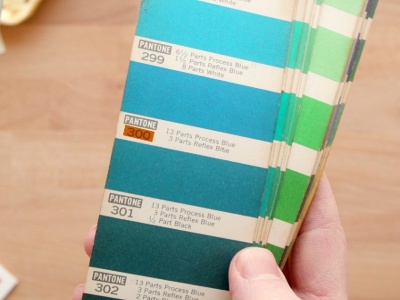 Tak Pantone zbudował monopol na kolory. 